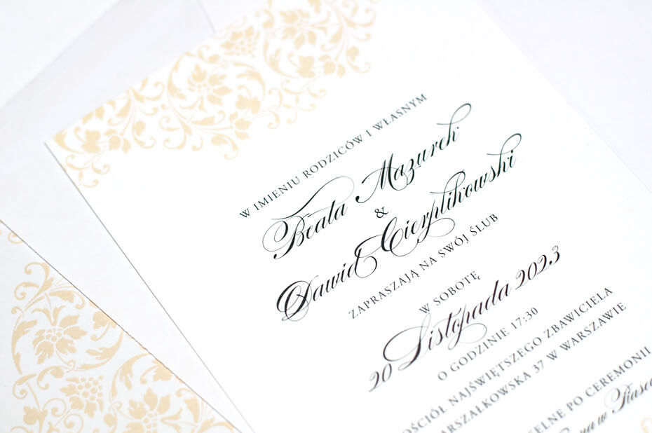 Klasyczne zaproszenia zdobione ornamentami na elegancki ślub