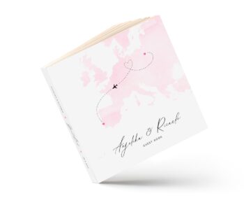 Księga gości z różową mapą świata w twardej okładce